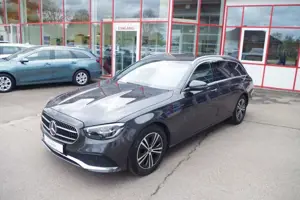 Mercedes-Benz E 220 d T-Modell Avantgarde + Interieur, AHK