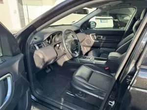 Land Rover Discovery Sport TD4 Aut. HSE Bild 4