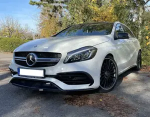 Mercedes-Benz A 45 AMG PANO/DRIVER‘S-P/PERFORMANCE-AA/HARMAN-K