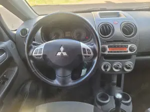 Mitsubishi Colt 1.3 Invite Bild 5