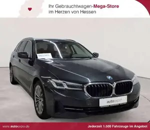BMW 530 530e xDrive Touring Aut. Pano AHK Leder HK