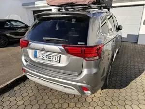 Mitsubishi Outlander 2.4 4WD Plug-In Hybrid Spirit+ Bild 4
