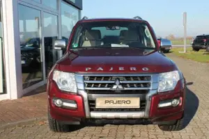 Mitsubishi Pajero 5-Türer TOP 3.2 DI-D Automatik (Leder beige)