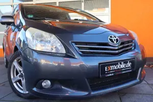 Toyota Verso VERSO* EXECUTIVE* 7SITZER* AHK* AUTOMATIK*