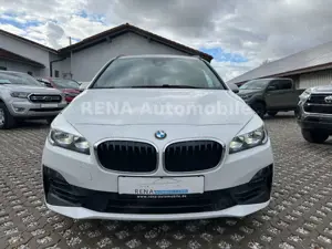 BMW 216 Bild 2