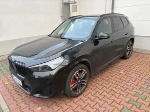 BMW X1 X1 23d M Sport Pro HK Sound HuD Pano AHK Massage Bild 1