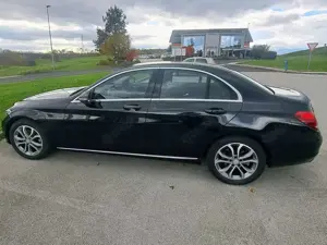 Mercedes-Benz 220 Bild 4