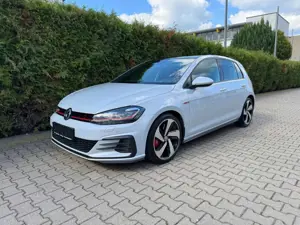 Volkswagen Golf GTI GTI Performance BMT/ Pano / ACC / Virtual / KeyGo
