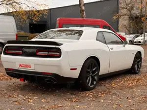 Dodge Challenger R/T*5.7L*V8*KLIMA*USA*KEYLESS* Bild 5