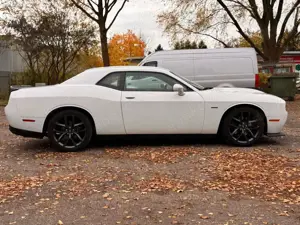 Dodge Challenger R/T*5.7L*V8*KLIMA*USA*KEYLESS* Bild 4