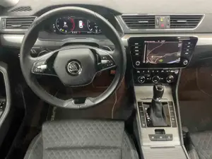 Skoda Superb Superb Combi 2.0 TDI Ambition NAV ACC Bild 4