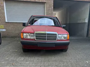 Mercedes-Benz 190 190 E 2.3