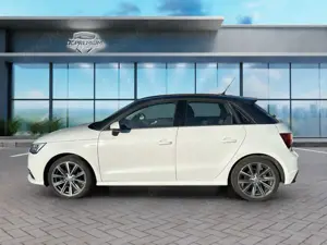 Audi A1 1.4TDI Sportback S-Line,LED,Navi Bild 4