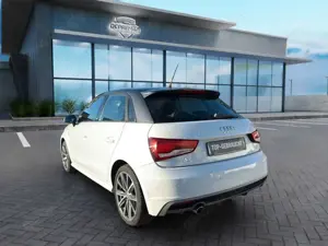 Audi A1 1.4TDI Sportback S-Line,LED,Navi Bild 5