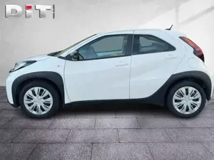 Toyota Aygo 1.0 Play Klima Kamera Sitzhzg Tempomat Bild 2