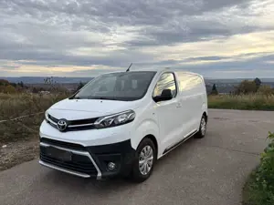 Toyota Proace Proace mit Campingausbau