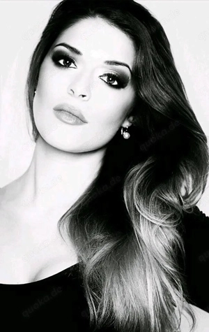 Für Weiblichkeit von zirka 40 Jahre jung !