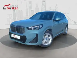 BMW iX1 30 xDrive M Sport AHK ACC adapt. LED HUD