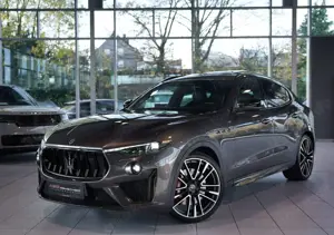 Maserati Levante Trofeo V8 *22 *Pano *LUFT *BW *Carbon