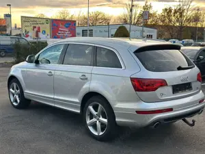 Audi Q7 Audi Q7 3.0 TDI 245 PS quattro S-line/TV/PANO Bild 4