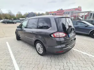 Ford Galaxy 2.0 TDCi Aut. Titanium Bild 2