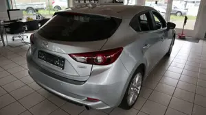 Mazda 3 Lim*120PS*BOSE*NAVI*LED*HEAD-UP*RFK*PDC V+H* Bild 5