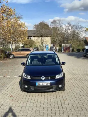 Volkswagen Touran 1.4 TSI Cross, 7 Sitzplätze, 2 hand.