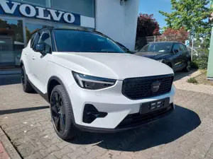 Volvo XC40 B3 Ultra Black Edition 2WD