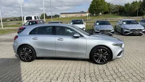Mercedes-Benz A 180 A 180 Progr.Advanced+Kamera+CarPlay+Lenkr.Hz.+ LED Bild 4