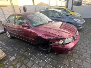 Audi A4 1.6 (TEILETRÄGER)