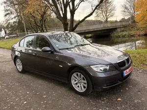 BMW 320 E90 320d Automatik 2 Hand M47 Scheckheft Bild 2