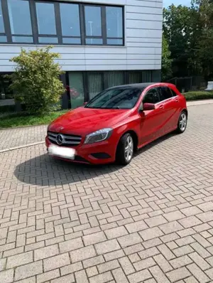 Mercedes-Benz A 180 (BlueEFFICIENCY)