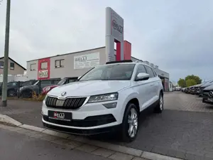 Skoda Karoq 1.5 TSI DSG Style Pano 1.Hand FINANZIERUNG