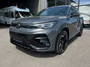 Volkswagen Tiguan 2.0 TDI 4MOTION DSG R-Line IQ.Drive AHK