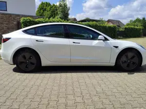 Tesla Model 3 Long Range RWD WLTP: 634km Reichweite Bild 4