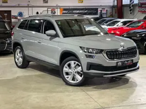 Skoda Kodiaq STYLE 4X4+SHZ+7-SITZ+KAMERA+SPURH.+1 J. GARANTIE Bild 4