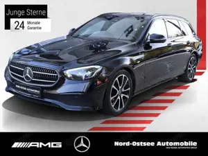 Mercedes-Benz E 220 d T AVANTGARDE AHK NIGHT SD PARKPAKET DAB