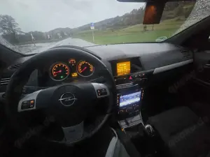 Opel Astra H GTC 1.8 Opc-Line Bild 4
