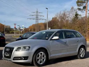 Audi A3 Sportback 1.2 TFSI Attraction Navi/Sitzh./PDC Bild 2