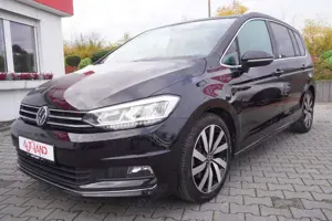 Volkswagen Touran 2.0 TDI Highline SHZ VC LED Navi Panorama Bild 2