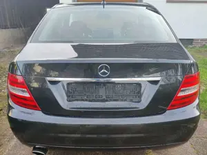 Mercedes-Benz C 220 C 220 CDI DPF BlueEFFICIENCY  Avantgarde Edition
