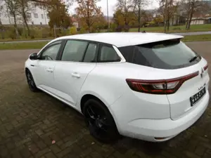 Renault Megane Grandtour TCe 115 GPF LIFE Bild 4