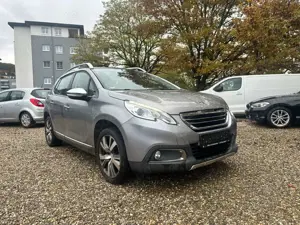 Peugeot 2008 Allure*97.000 km*HU 06/2026* Bild 3