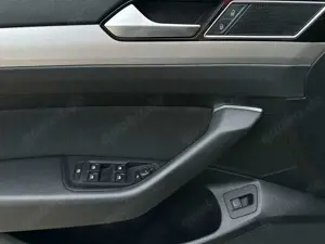 Volkswagen Passat Variant 2.0 TDI DSG ACC NAV AHK Bild 5