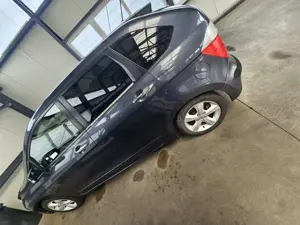 Honda FR-V 2.0 Executive Bild 2