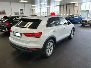 Audi Q3 Q3 45 TFSIe S tronic, Digi, Garantie, AHK, Navi Bild 4