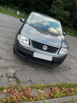 Volkswagen Touran 1.6 FSI Automatik Highline