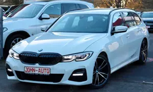 BMW 320 i Touring M Sport*Standheizung*AHK*Laser*Head