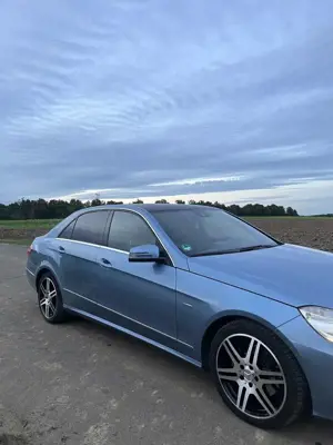 Mercedes-Benz E 350 CDI DPF BlueEFFICIENCY 7G-TRONIC Avantgarde Bild 4