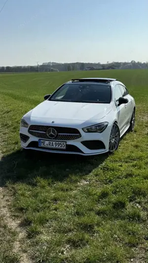 Mercedes-Benz CLA 220 Shooting Brake 7G-DCT AMG Line